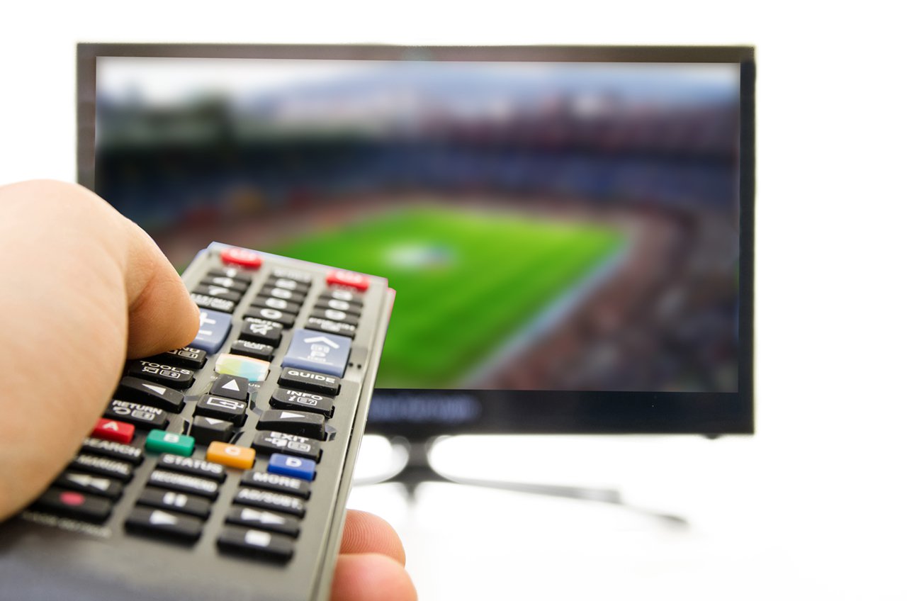 Smart-TV-also-enjoy-football cable ready